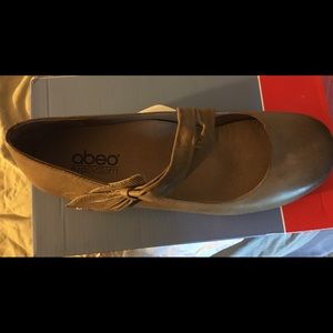 Abeo brand new slipper style shoe